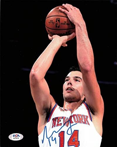 WİLLY HERNANGOMEZ imzalı 8x10 fotoğraf PSA/DNA New York Knicks İmzalı Caz İmzalı NBA Fotoğrafları